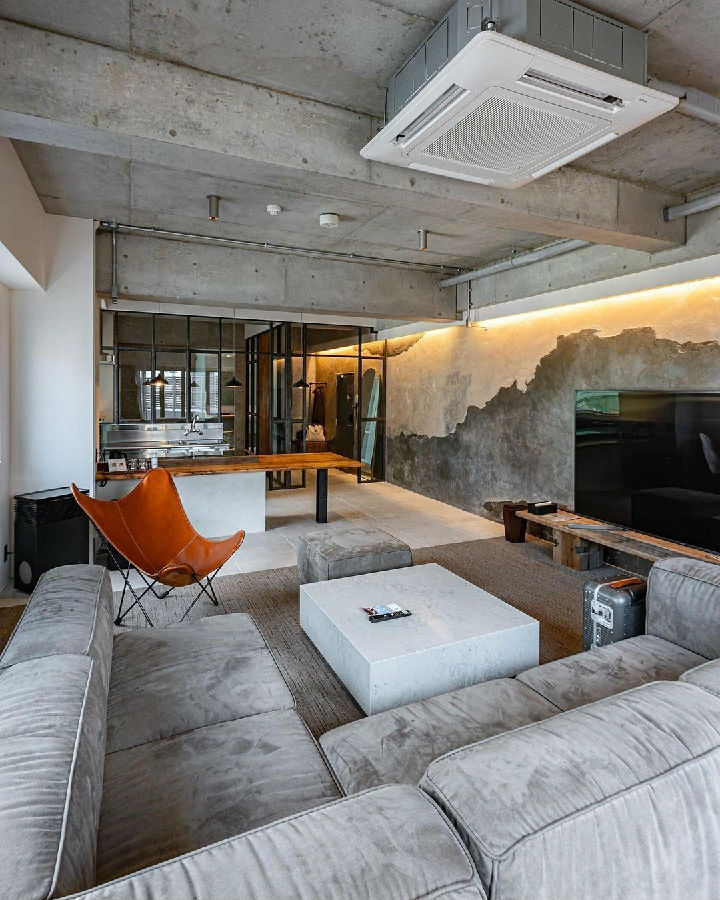 黑灰色系统是最经典的工业风设计,非常适合工业风的神秘特性。工业风装饰有黑色神秘的冷色,白色典雅而轻盈,但两者的融合可以创造出更多层次的变化。